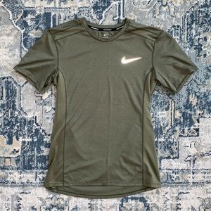Nike Top